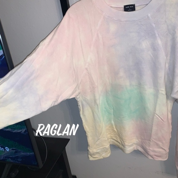 Last! Pastel Cloud Tie Dye Raglan Sweatshirt - Picture 10 of 15